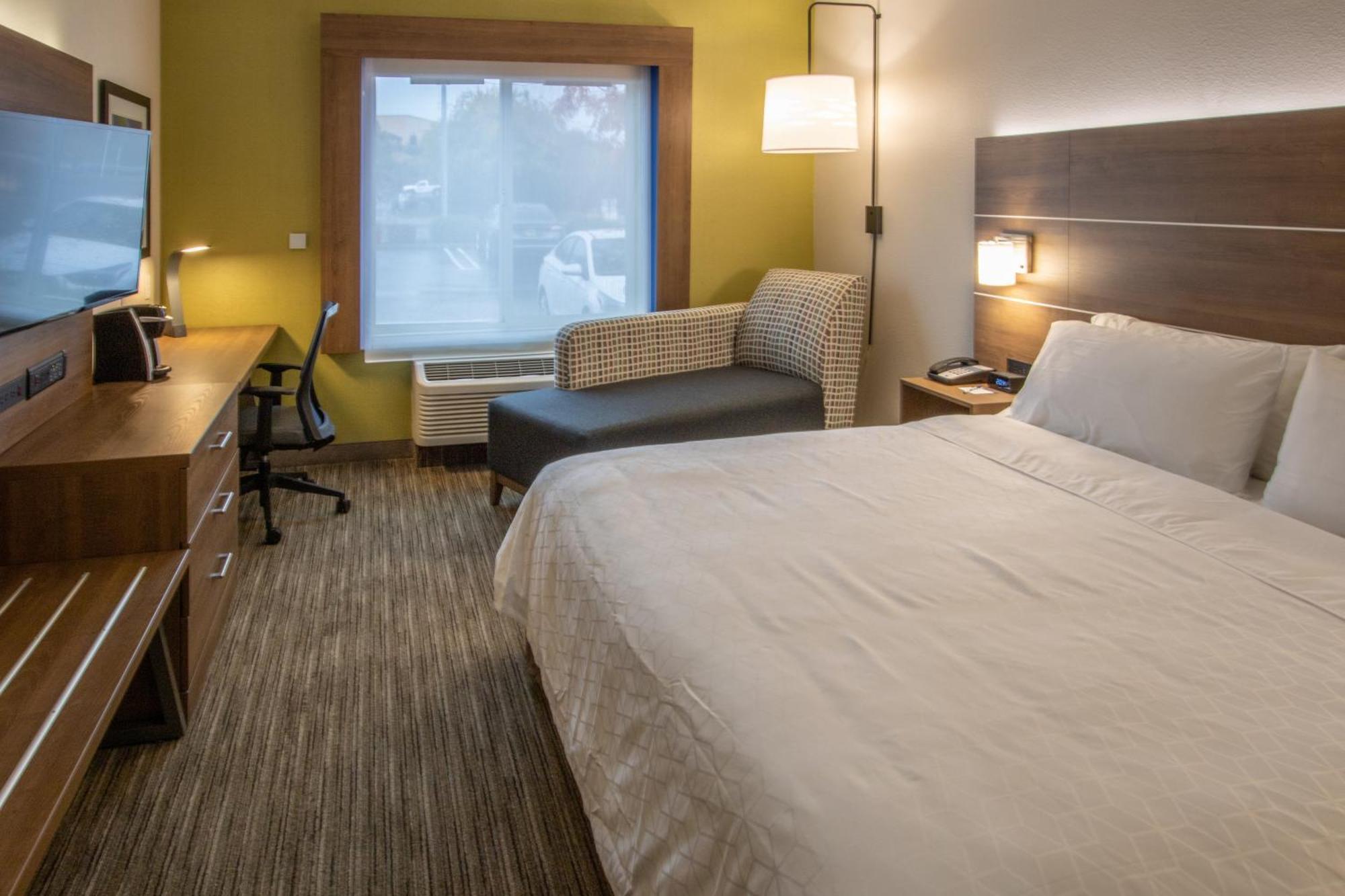 Express & - Galleria Area By Ihg Hotel 3*